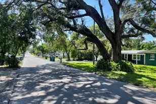 1812 E Okaloosa Ave, Tampa, FL 33604 - Photo 17