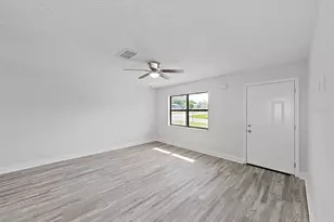9667 Bayside Ct, Spring Hill, FL 34608 - Photo 7