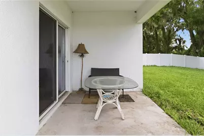 1702 Johnson Pointe Drive, Plant City, FL 33566 - Photo 23