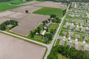 1702 Johnson Pointe Dr, Plant City, FL 33566 - Photo 27