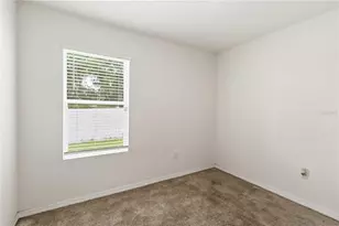 1702 Johnson Pointe Dr, Plant City, FL 33566 - Photo 19