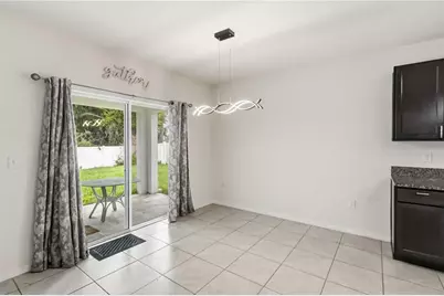 1702 Johnson Pointe Drive, Plant City, FL 33566 - Photo 11