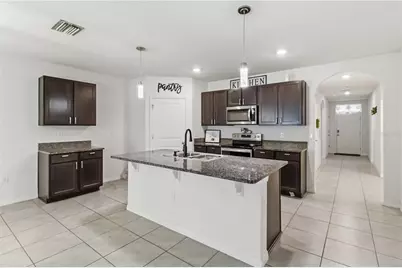 1702 Johnson Pointe Drive, Plant City, FL 33566 - Photo 3