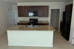 32724 Ansley Bloom Ln, Wesley Chapel, FL 33543 - Photo 9