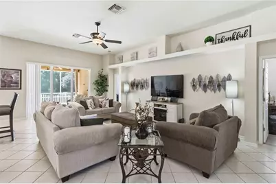 35124 Deerfield Oaks Drive, Zephyrhills, FL 33541 - Photo 5