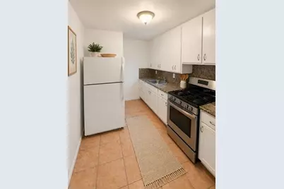 935 17th Avenue S, Saint Petersburg, FL 33705 - Photo 3