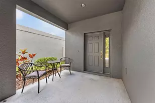 10257 Newminster Loop, Ruskin, FL 33573 - Photo 3