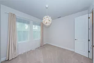 815 Burlington Ave N, Saint Petersburg, FL 33701 - Photo 41