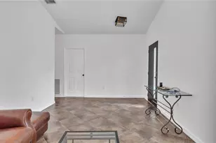 1103 W Kirby St, Tampa, FL 33604 - Photo 9