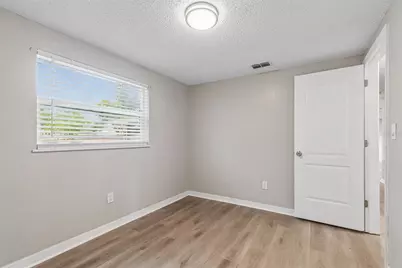 1124 Jadewood Avenue, Clearwater, FL 33759 - Photo 33