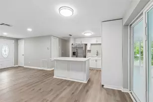 1124 Jadewood Ave, Clearwater, FL 33759 - Photo 9