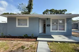 427 40th Ave S, Saint Petersburg, FL 33705 - Photo 1