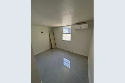 427 40th Avenue S, Saint Petersburg, FL 33705 - Photo 9