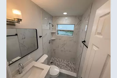 427 40th Avenue S, Saint Petersburg, FL 33705 - Photo 17