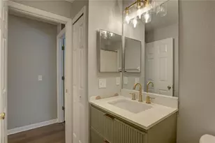9516 Charlesberg Dr, Tampa, FL 33635 - Photo 13