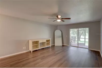 9516 Charlesberg Drive, Tampa, FL 33635 - Photo 11