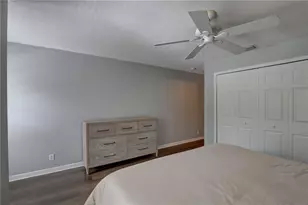 9516 Charlesberg Dr, Tampa, FL 33635 - Photo 15