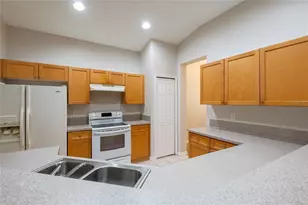 11112 Holly Cone Dr, Riverview, FL 33569 - Photo 13