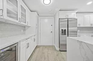 4141 Bayshore Blvd, Tampa, FL 33611 - Photo 3