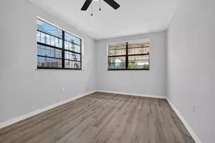 2211 Mallory Ave, Tampa, FL 33605 - Photo 17