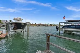 710 116th Ave, Treasure Island, FL 33706 - Photo 37