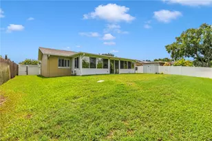 5812 16th Ln NE, Saint Petersburg, FL 33703 - Photo 5