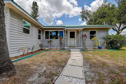 1509 Canterbury Road N, Saint Petersburg, FL 33710 - Photo 3