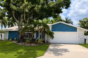 9737 135th St, Seminole, FL 33776 - Photo 3