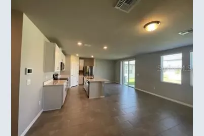 3314 Fresno Pl, Zephyrhills, FL 33541 - Photo 7