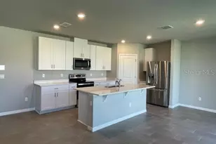 3314 Fresno Pl, Zephyrhills, FL 33541 - Photo 9