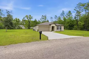 8827 N Vienna Dr, Dunnellon, FL 34433 - Photo 3