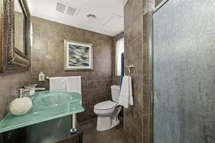 2785 Bayside Dr S, Saint Petersburg, FL 33705 - Photo 29
