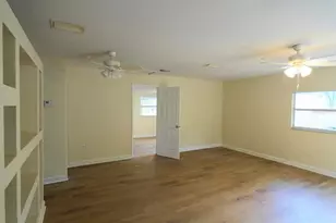 2834 25th Ave N, Saint Petersburg, FL 33713 - Photo 11
