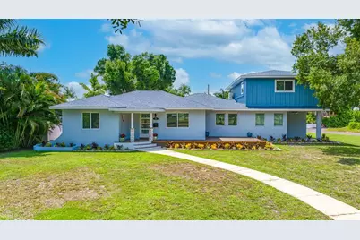 380 Villagrande Avenue S, Saint Petersburg, FL 33707 - Photo 1