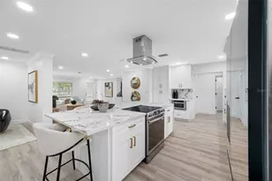 380 Villa Grande Ave S, Saint Petersburg, FL 33707 - Photo 29