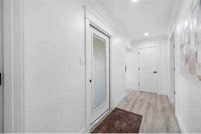 380 Villagrande Avenue S, Saint Petersburg, FL 33707 - Photo 37