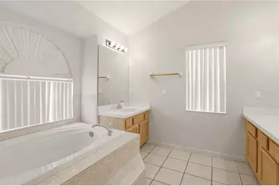 10402 Ashley Oaks Drive, Riverview, FL 33578 - Photo 19