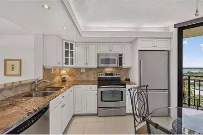 690 Island Way #909, Clearwater Beach, FL 33767 - Photo 5