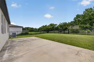 3087 Forrest Plum Ct, Zephyrhills, FL 33540 - Photo 39