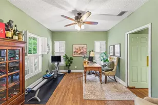 5217 S Crescent Dr, Tampa, FL 33611 - Photo 17