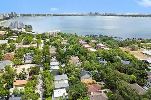5217 S Crescent Dr, Tampa, FL 33611 - Photo 5