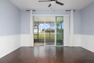 4770 White Sanderling Ct, Tampa, FL 33619 - Photo 13