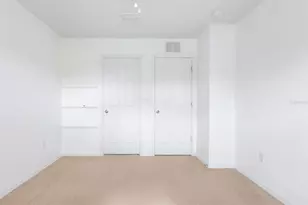4770 White Sanderling Ct, Tampa, FL 33619 - Photo 21