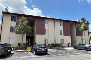 3814 N Lake Dr, Tampa, FL 33614 - Photo 1