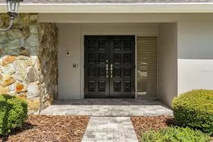 13916 Middle Park Dr, Tampa, FL 33624 - Photo 3