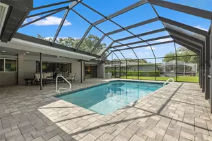 13916 Middle Park Dr, Tampa, FL 33624 - Photo 27