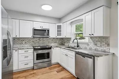 1500 39th Street N, Saint Petersburg, FL 33713 - Photo 13