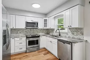 1500 39th St N, Saint Petersburg, FL 33713 - Photo 13