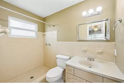 1500 39th Street N, Saint Petersburg, FL 33713 - Photo 17