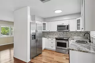 1500 39th St N, Saint Petersburg, FL 33713 - Photo 11